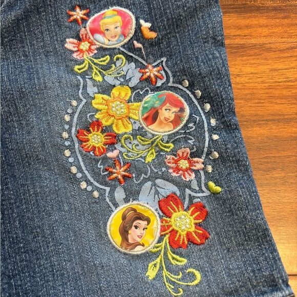 Disney Princess Jean shorts/Capri pants. - Picture 3 of 7